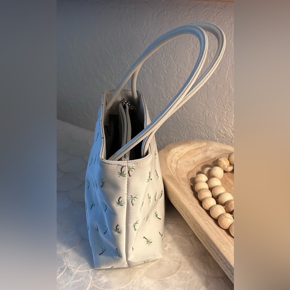 Sunny Hawaii Small Nylon Tote Palm Trees - Picture 3 of 5